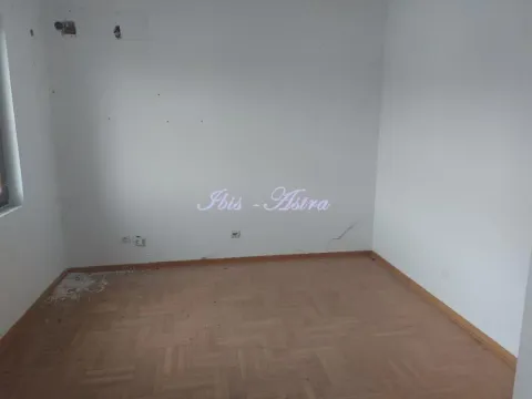 Sale, four bedroom apartment, 202m², Savski Venac, Beograd - image 11