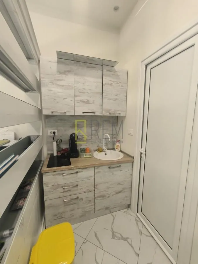 Sale, office space, 101m², Blok 9, Podgorica