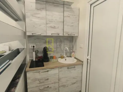 Sale, office space, 101m², Blok 9, Podgorica - image 3