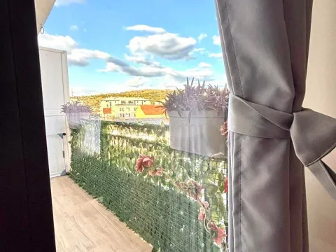 Rent, two bedroom apartment, 68m², Blok 9, Podgorica - image 11