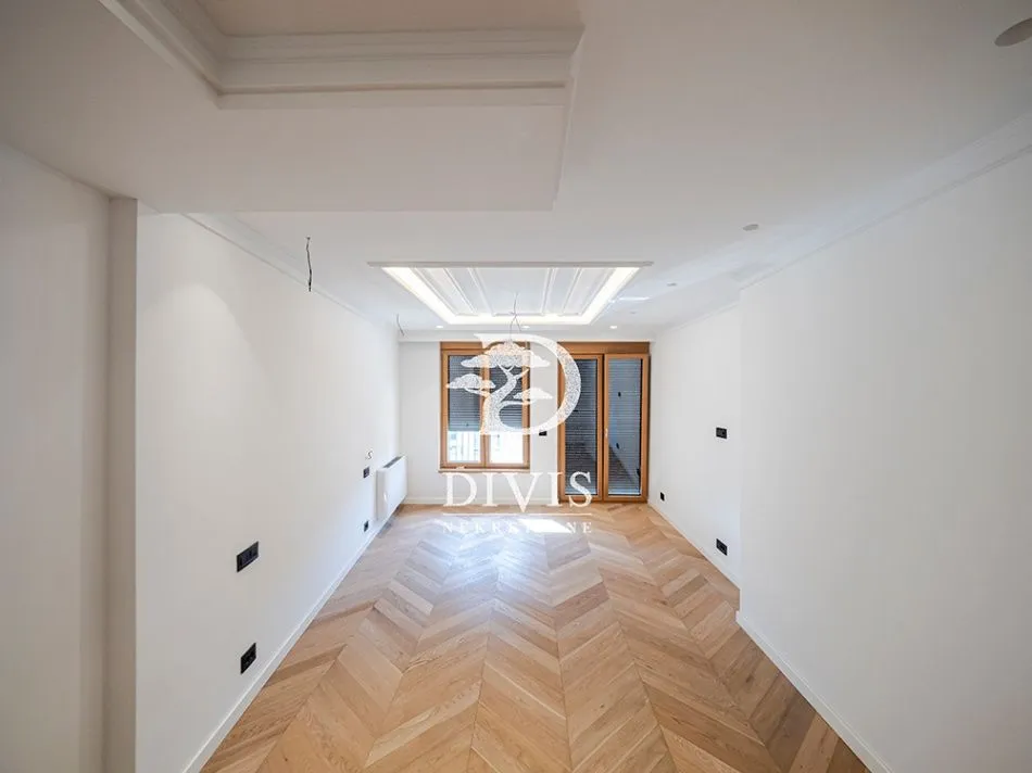 Sale, three bedroom apartment, 133m², Vračar Hram, Vračar Sve Podlokacije