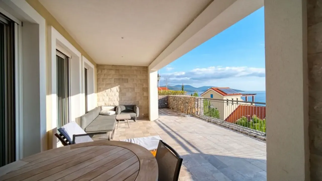 Sale, two bedroom apartment, 79m², Luštica Bay, Tivat