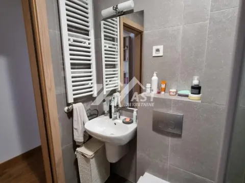 Izdavanje, trosoban stan, 65m², Detelinara, Novi Sad Sve Podlokacije - image 14
