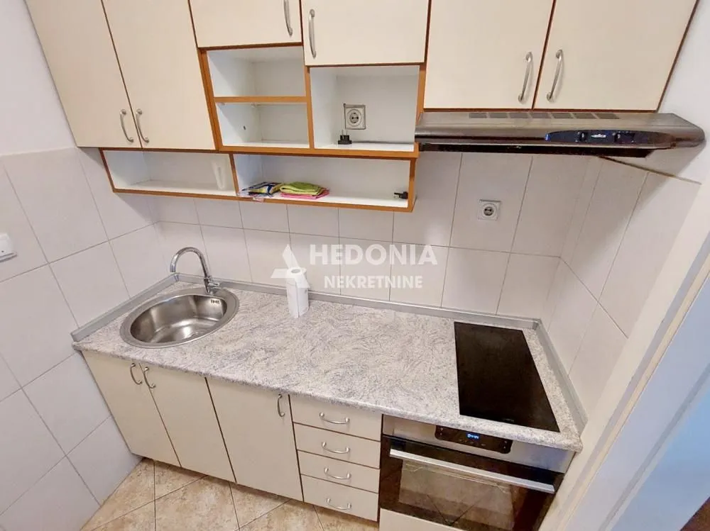 Rent, one bedroom apartment, 45m², Novi Beograd Blok 28, Novi Beograd Sve Podlokacije