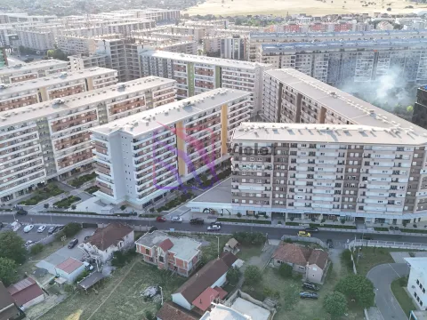 Prodaja, plac, 728m², Central Point, Podgorica - image 9