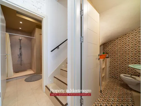 Prodaja, kuća, 266m², Kotor, Crna Gora - image 24