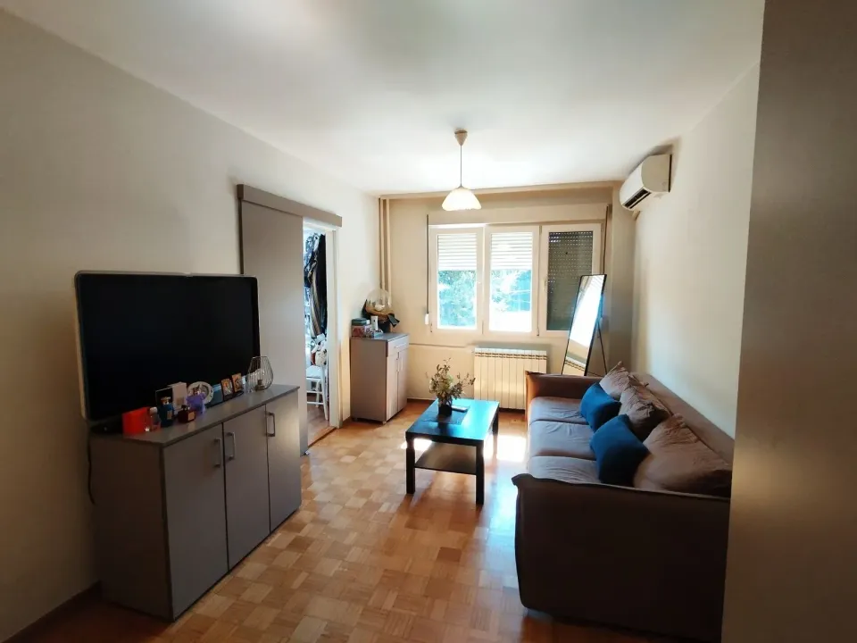 Prodaja, jednosoban stan, 27m², Vračar, Šid