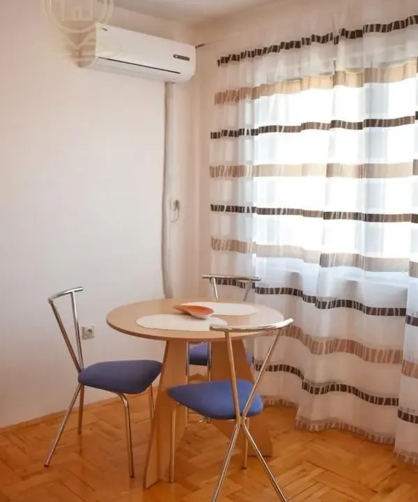 Prodaja, jednosoban stan, 25m², Bulevar, Niš