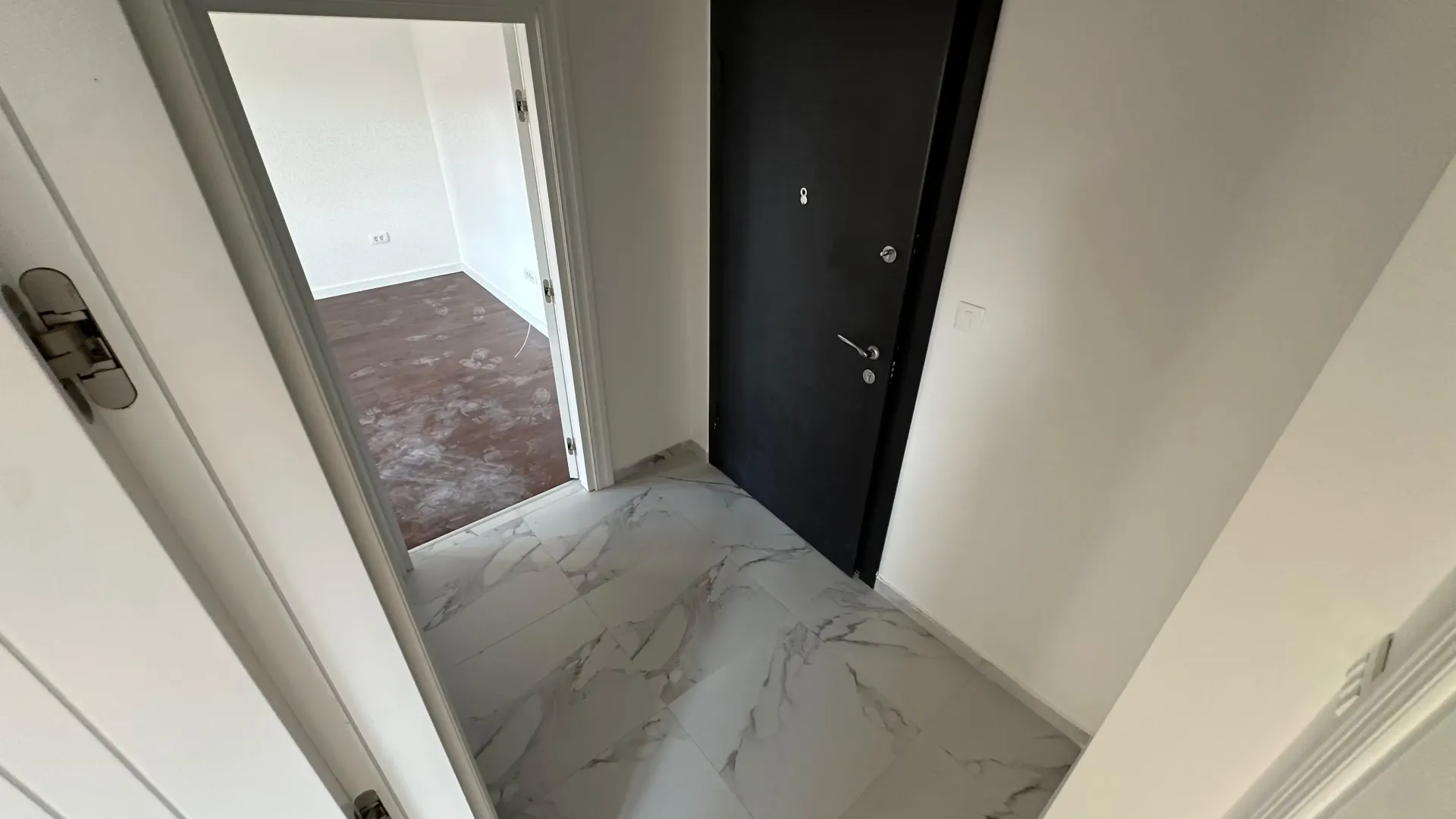 Prodaja, jednosoban stan, 39m², Central Point, Podgorica