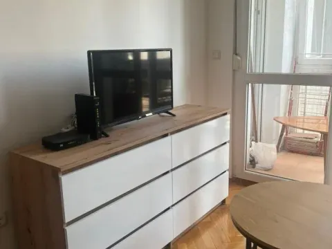 Izdavanje, jednosoban stan, 43m², Rotkvarija, Novi Sad Sve Podlokacije - image 6