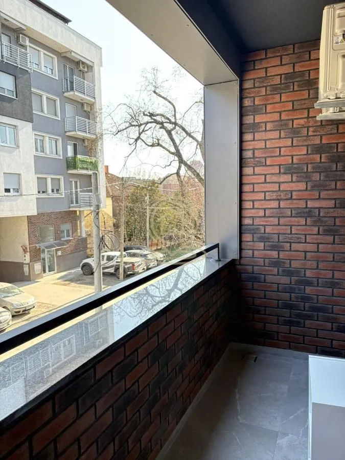 Izdavanje, dvosoban stan, 43m², Grbavica, Novi Sad Sve Podlokacije
