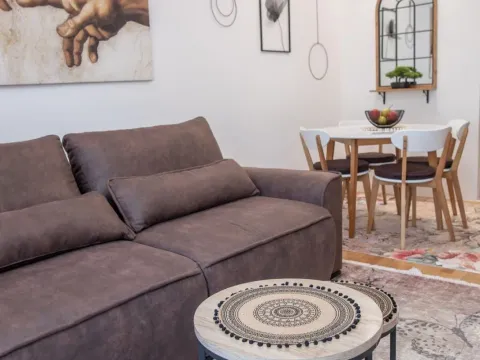 Rent, one bedroom apartment, 50m², Budva, Crna Gora - image 4