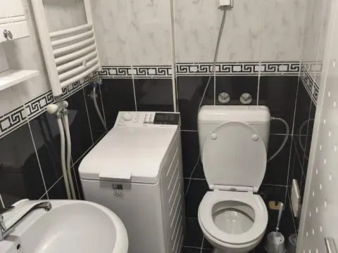 Izdavanje, jednosoban stan, 28m², Bulevar Evrope, Novi Sad Sve Podlokacije - image 9