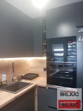Sale, two bedroom apartment, 76m², Socijalno, Novi Sad Sve Podlokacije - image 8