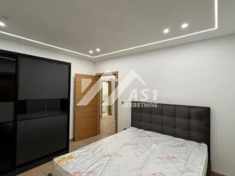 Izdavanje, trosoban stan, 97m², Sremska Kamenica, Petrovaradin - image 4