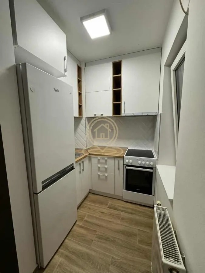 Izdavanje, jednosoban stan, 28m², Stari grad, Novi Sad