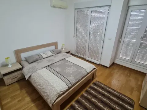 Izdavanje, dvosoban stan, 68m², City Kvart, Podgorica - image 4