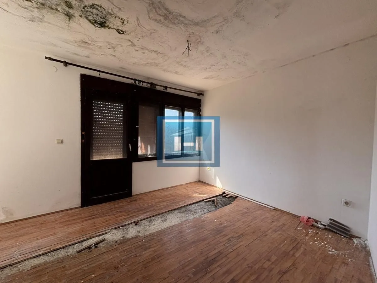 Prodaja, kuća, 360m², Šantarovac, Jagodina
