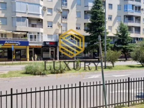 Rent, office space, 90m², Stari Aerodrom, Podgorica - image 9