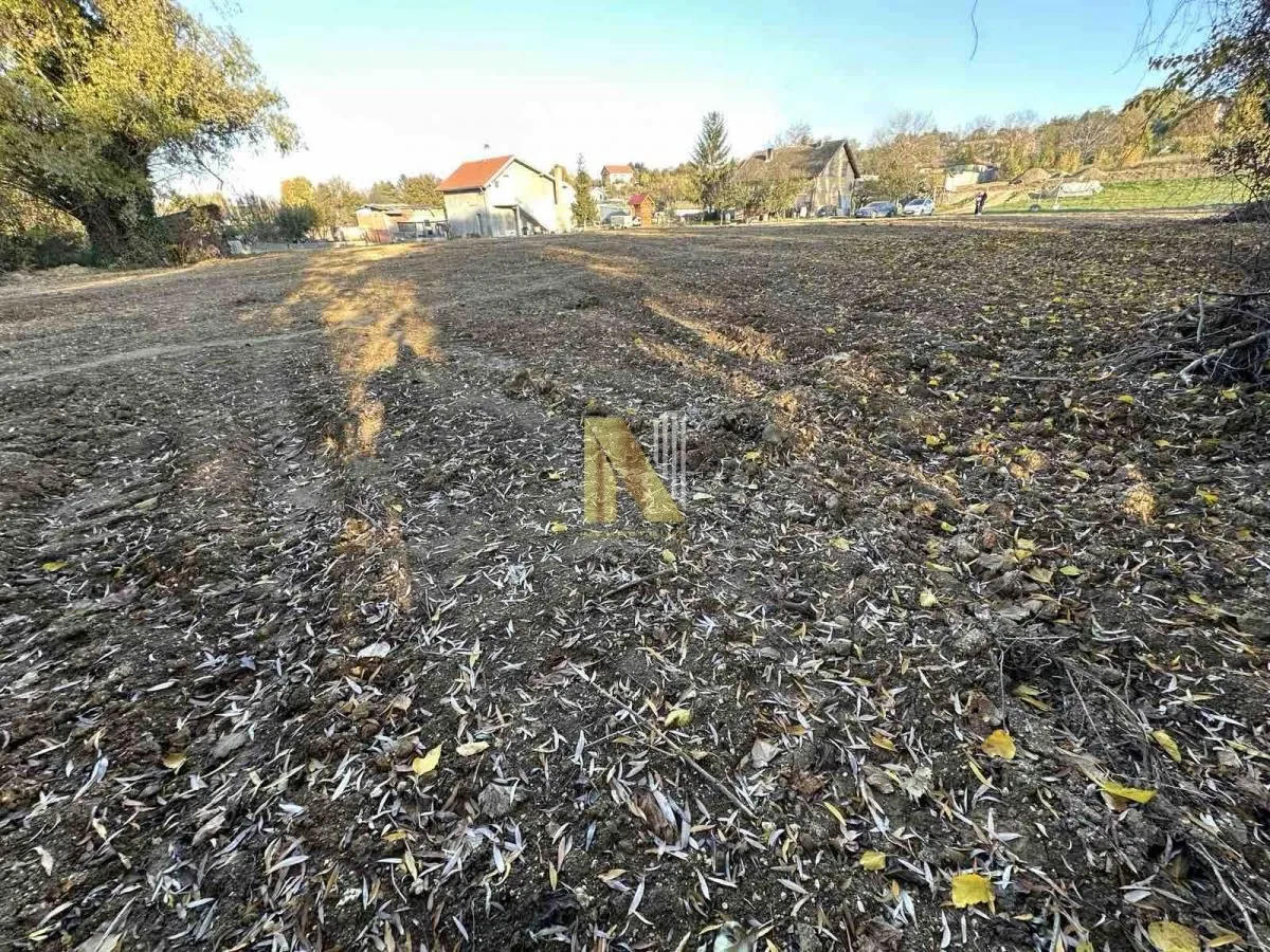 Prodaja, plac, 1700m², Alibegovac, Petrovaradin
