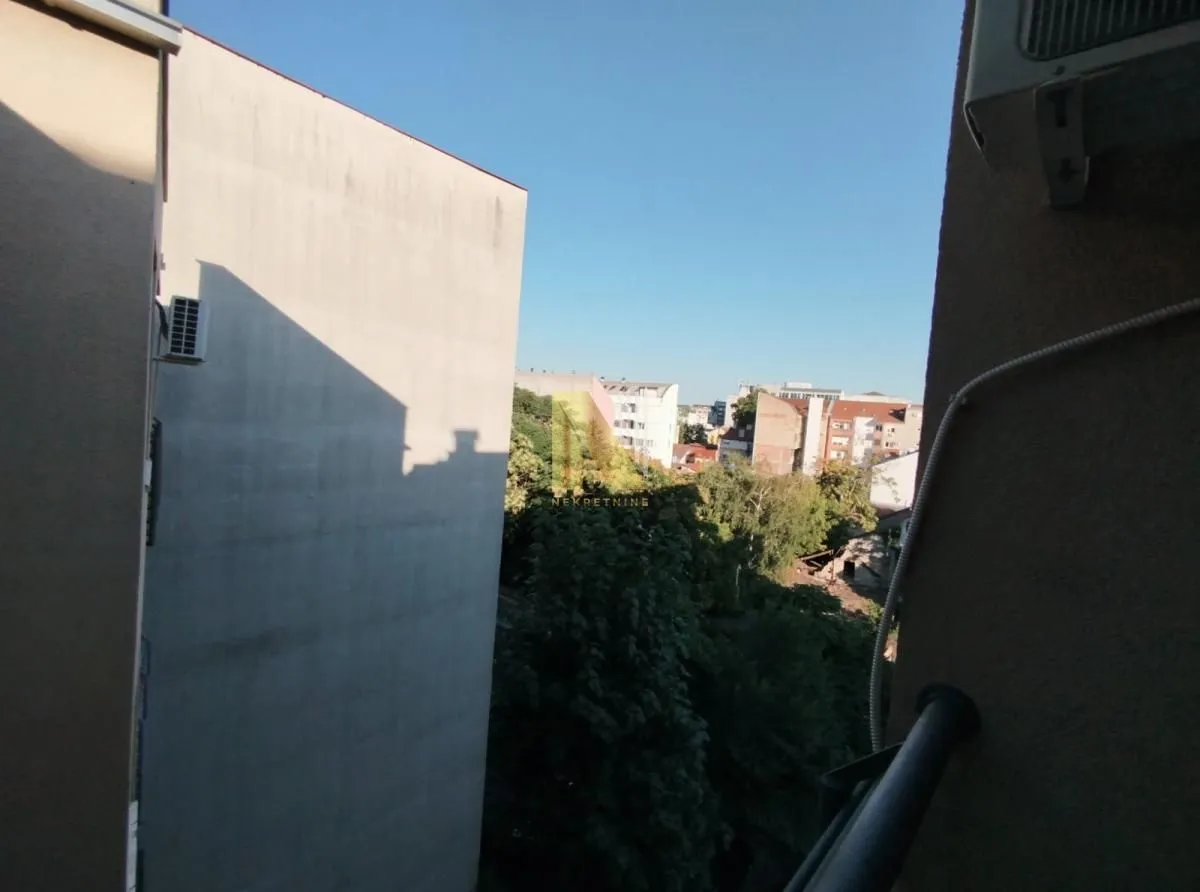 Rent, two bedroom apartment, 38m², Bulevar Oslobodjenja, Novi Sad Sve Podlokacije