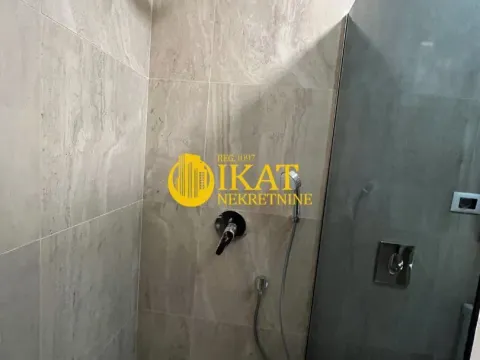 Izdavanje, dvosoban stan, 64m², Zemun Gornji Grad, Zemun Sve Podlokacije - image 12