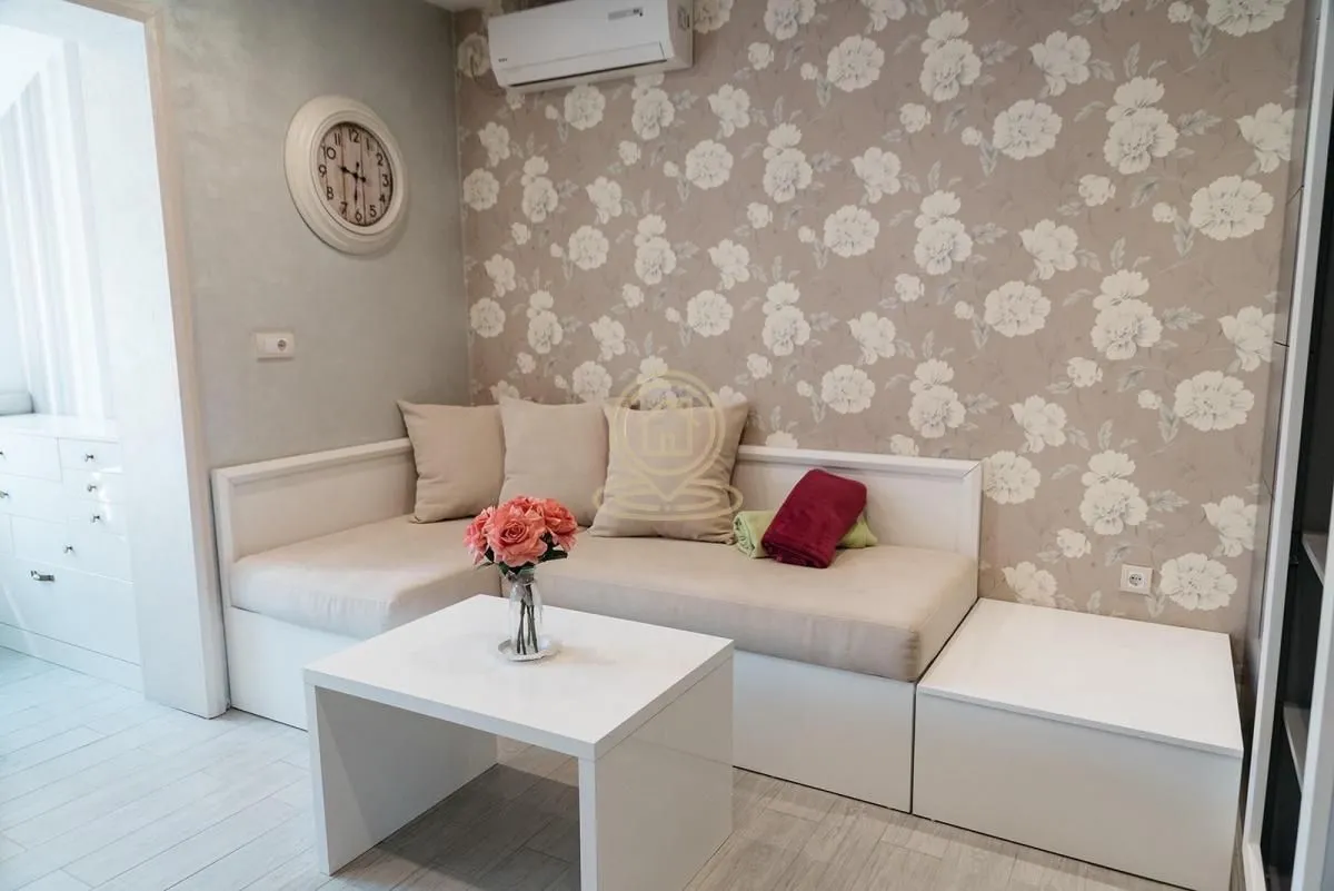 Izdavanje, četvorosoban stan, 120m², Telep, Novi Sad Sve Podlokacije