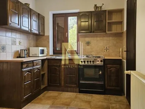 Sale, house, 331m², Lipov gaj, Novi Sad Sve Podlokacije - image 45