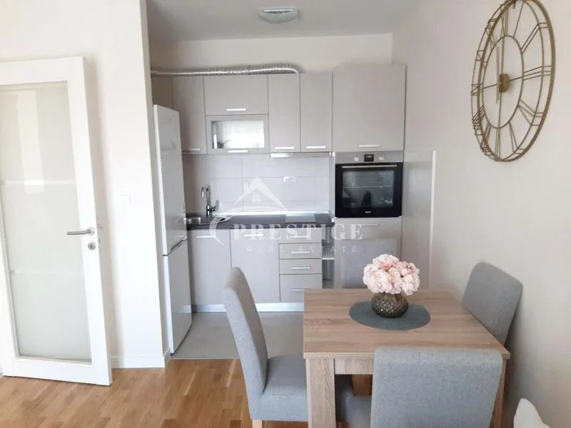 Rent, one bedroom apartment, 40m², Pobrežje, Podgorica