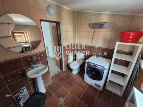 Izdavanje, trosoban stan, 65m², Julino Brdo, Beograd - image 12