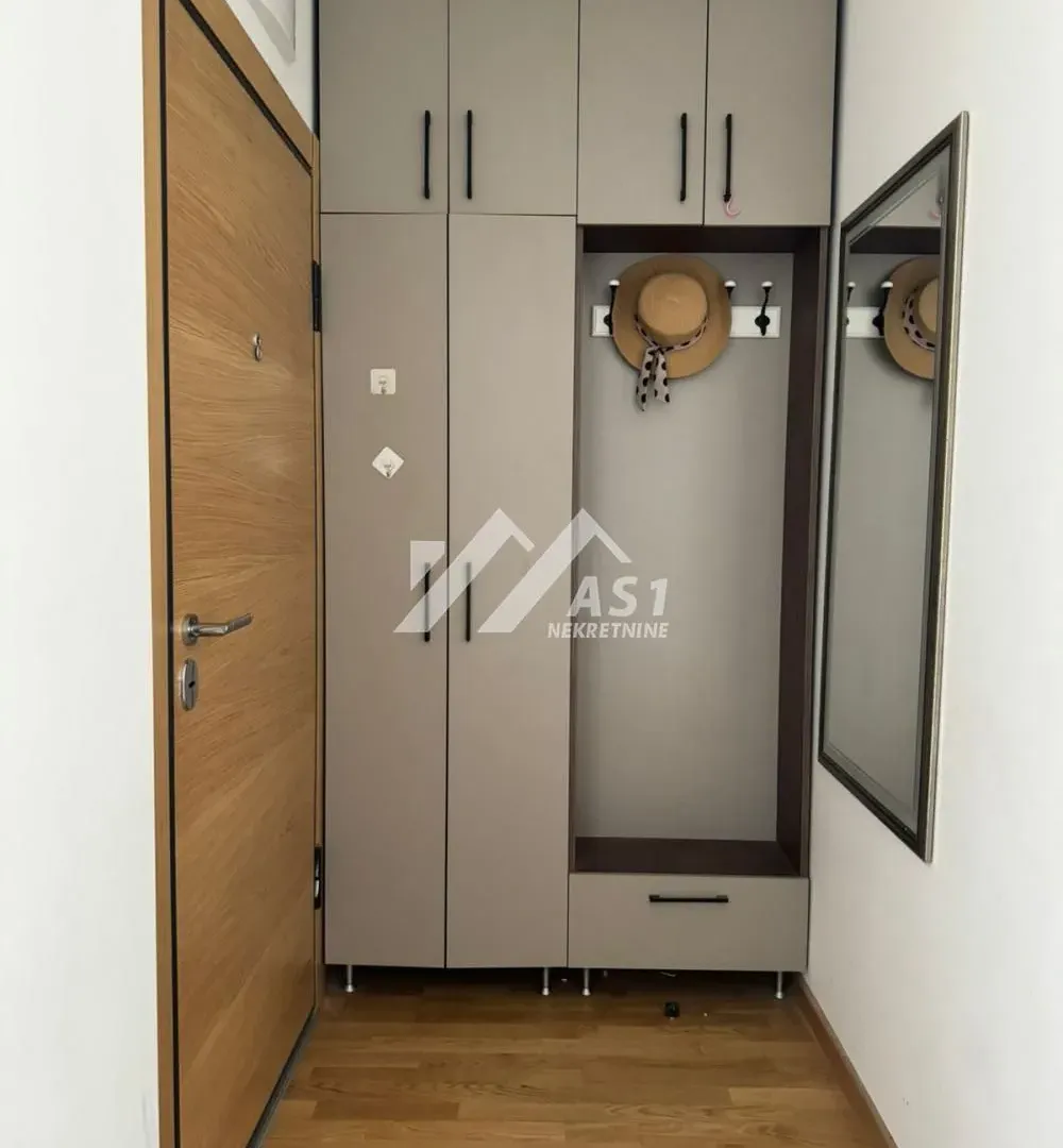 Izdavanje, dvosoban stan, 45m², Telep, Novi Sad Sve Podlokacije