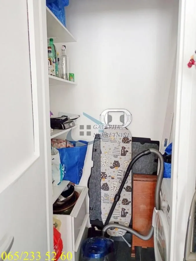 Prodaja, trosoban stan, 69m², Vračar Sve Podlokacije, Beograd