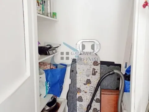 Sale, three bedroom apartment, 69m², Vračar Sve Podlokacije, Beograd - image 8