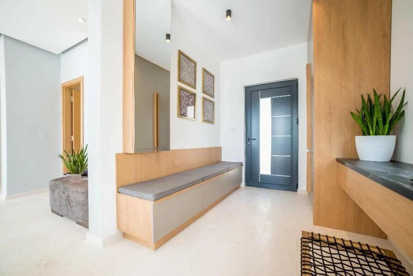 Sale, house, 160m², Bečići, Budva