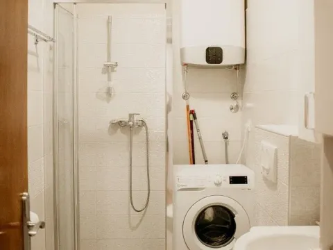 Rent, studio apartment, 42m², Budva, Crna Gora - image 4