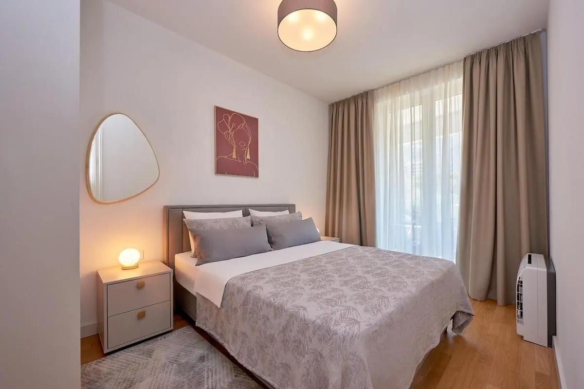 Rent, one bedroom apartment, 51m², Bečići, Budva