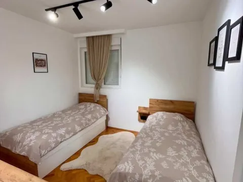 Izdavanje, dvosoban stan, 65m², Gintaš, Podgorica - image 6