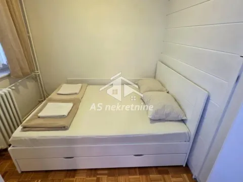 Izdavanje, dvosoban stan, 46m², Slavija, Vračar Sve Podlokacije - image 15