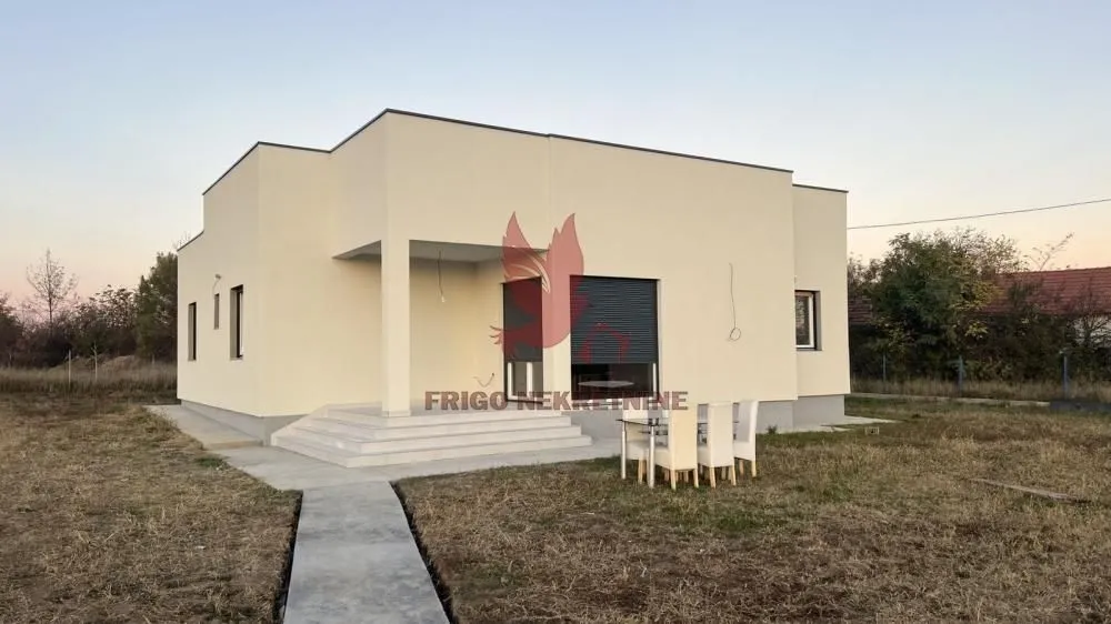 Sale, house, 112m², Granice, Mladenovac