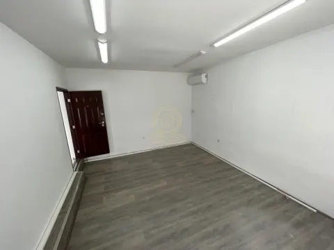 Izdavanje, poslovni prostor, 148m², Stari Grad, Beograd - image 5