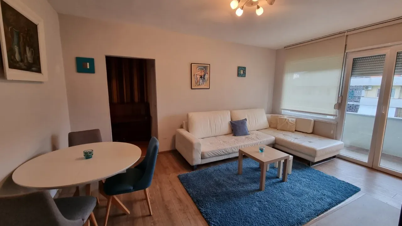 Izdavanje, stan, 55m², Stara Varoš, Podgorica