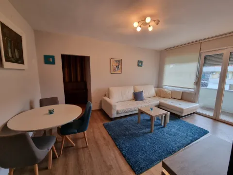 Izdavanje, stan, 55m², Stara Varoš, Podgorica