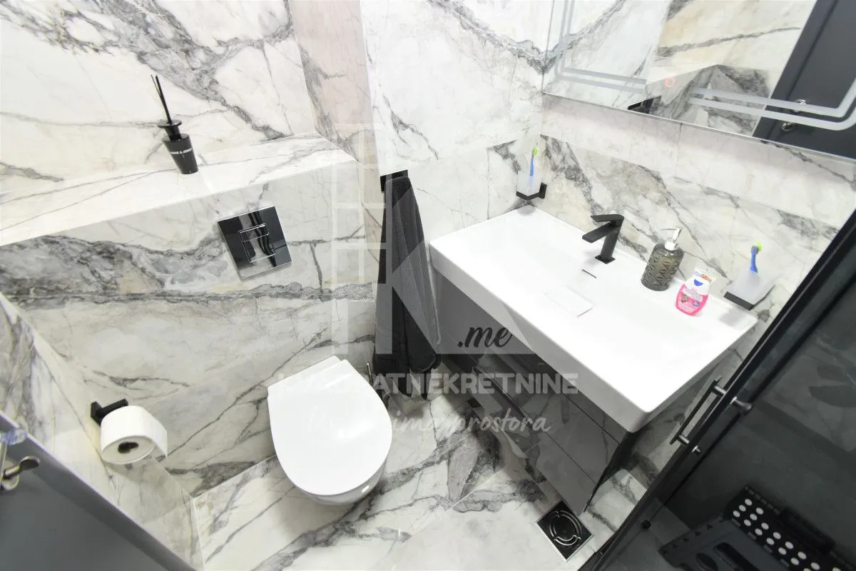 Prodaja, stan, 142m², Dalmatinska ulica, Podgorica