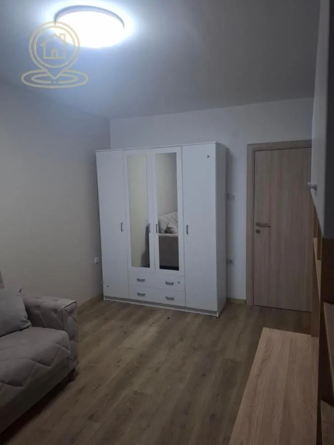 Izdavanje, trosoban stan, 75m², Vrežina, Niš