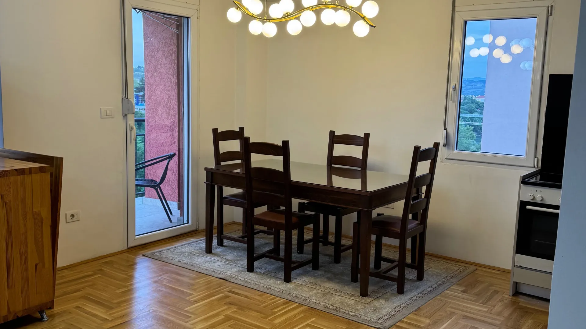 Rent, three bedroom apartment, 92m², 1 maj, Podgorica