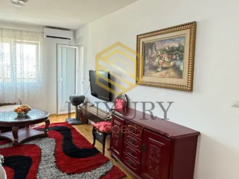 Izdavanje, dvosoban stan, 65m², Stari Aerodrom, Podgorica - image 5