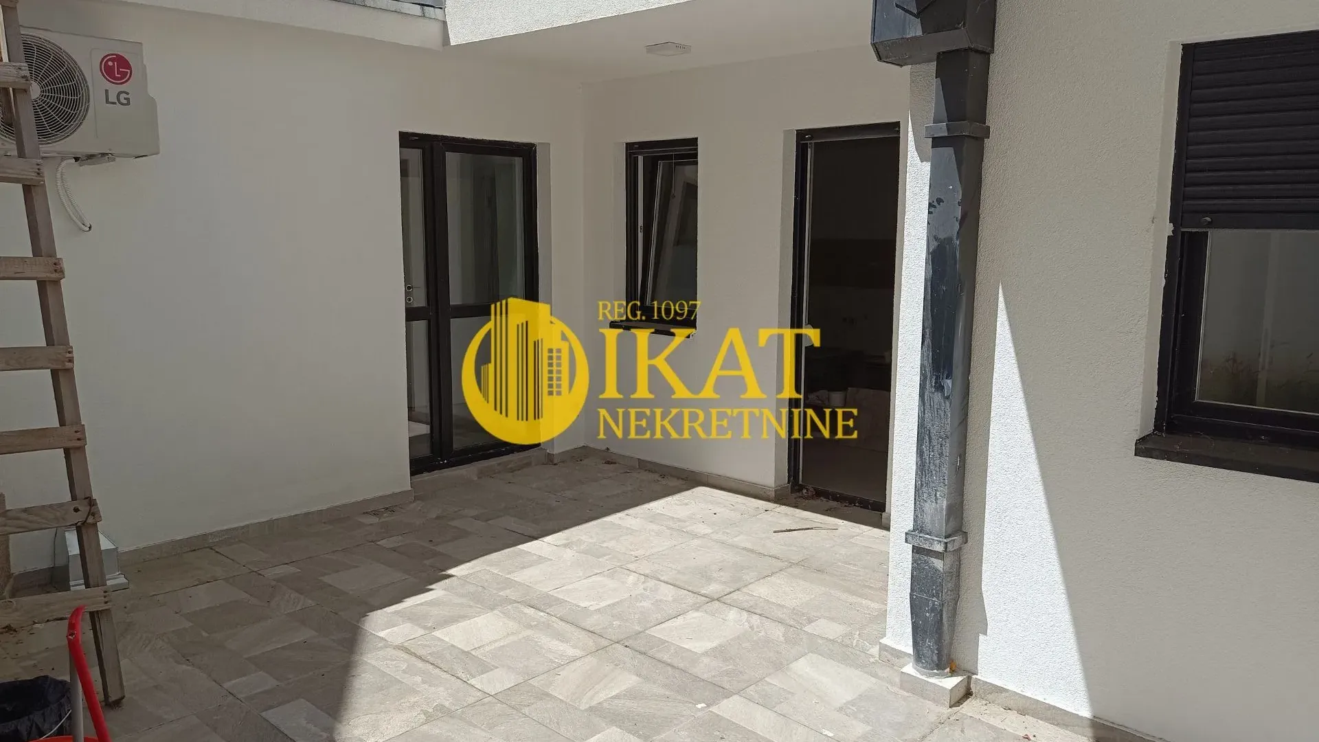 Prodaja, dvosoban stan, 104m², Dušanovac, Voždovac Sve Podlokacije