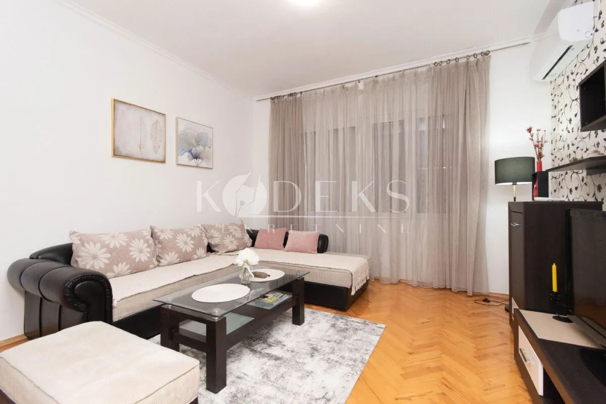 Prodaja, dvosoban stan, 92m², Centar, Podgorica