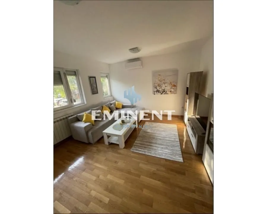 Izdavanje, dvosoban stan, 55m², Voždovac Sve Podlokacije, Beograd