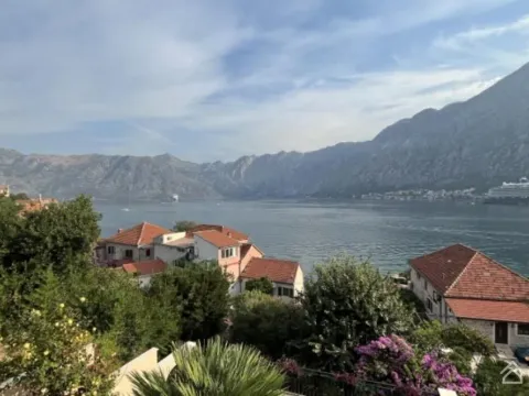 Prodaja, kuća, 140m², Prčanj, Kotor - image 10